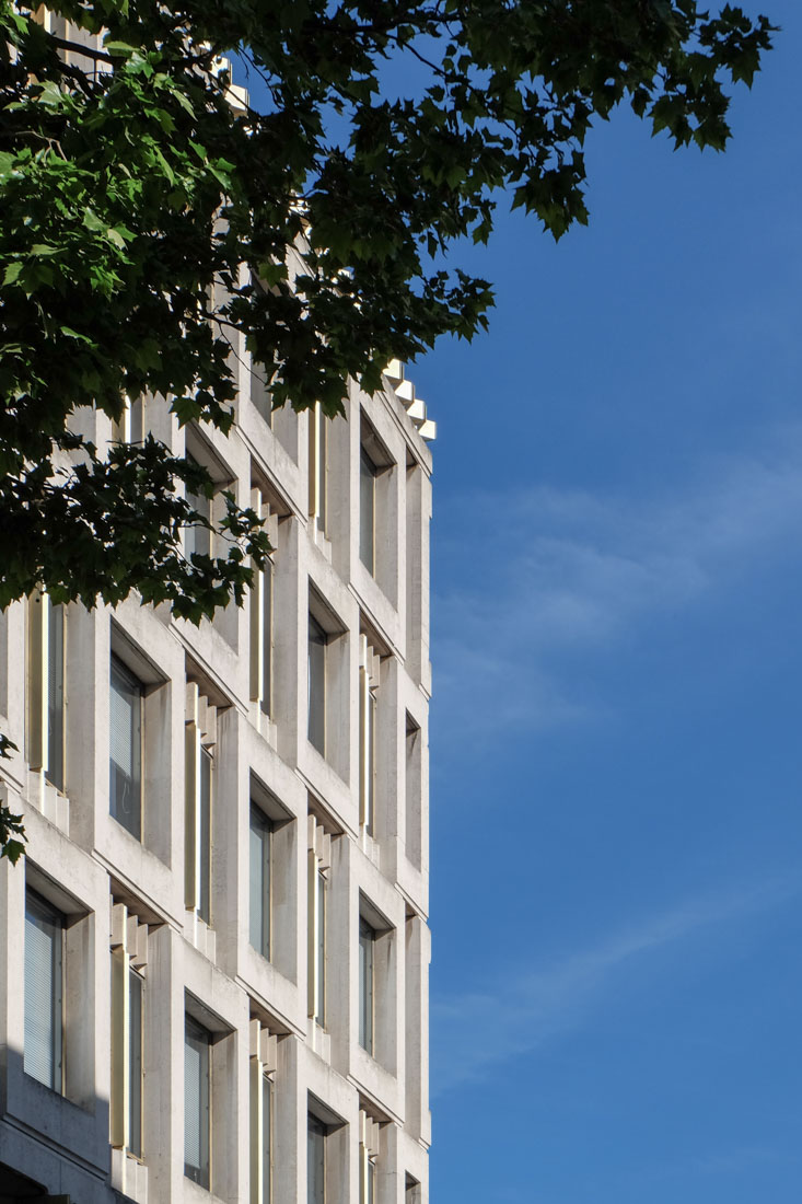 Eero Saarinen - US Embassy London