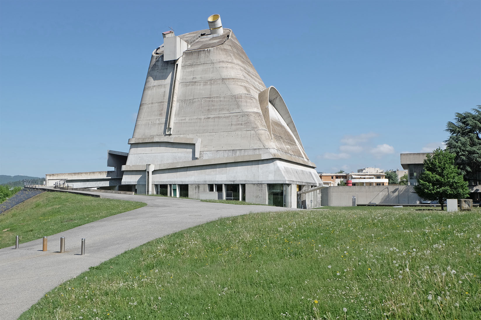 Le Corbusier - glise Saint-Pierre Firminy