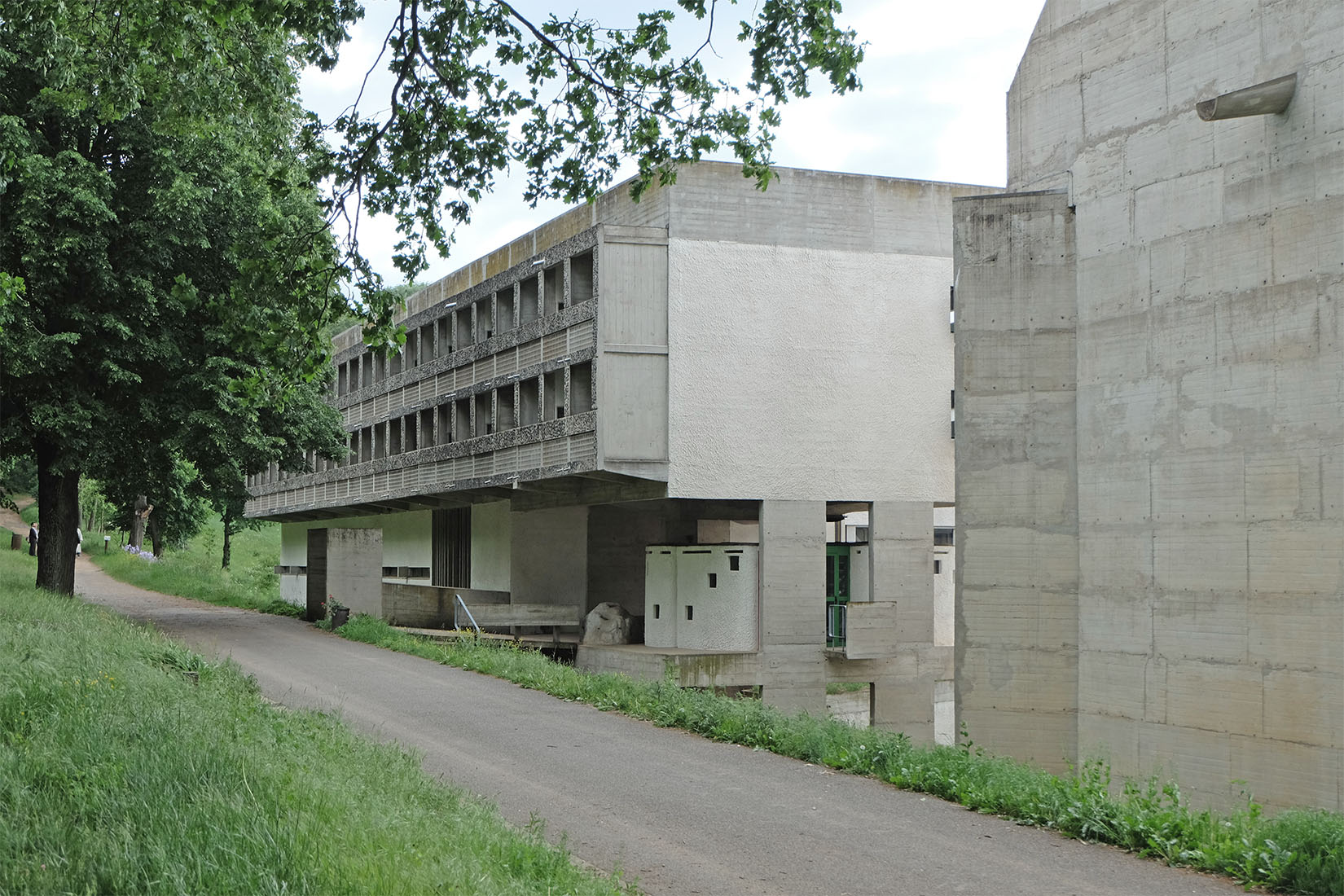 Le Corbusier - Couvent Sainte-Marie de la Tourette