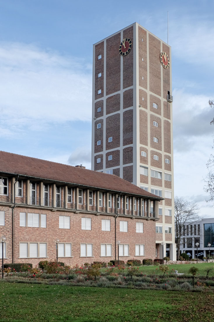 Paul Bonatz - Kornwestheim Town Hall with Water Tower