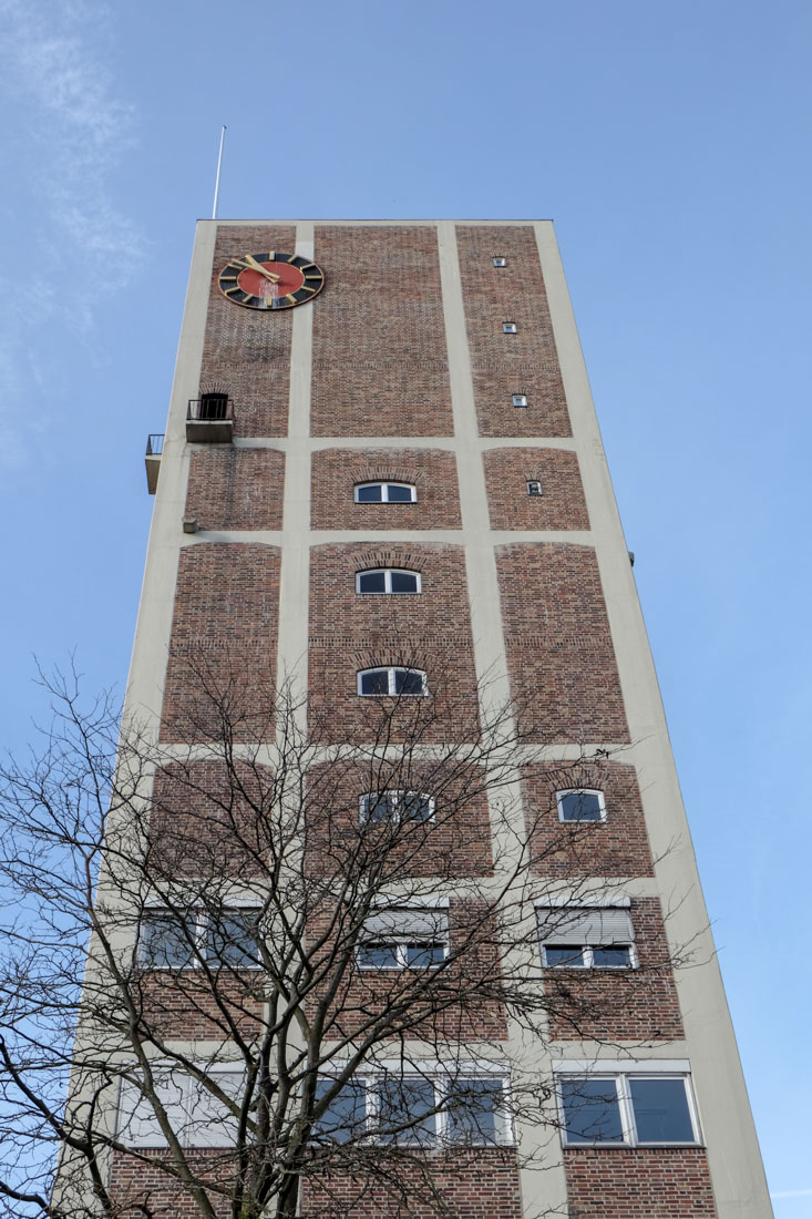 Paul Bonatz - Kornwestheim Town Hall with Water Tower