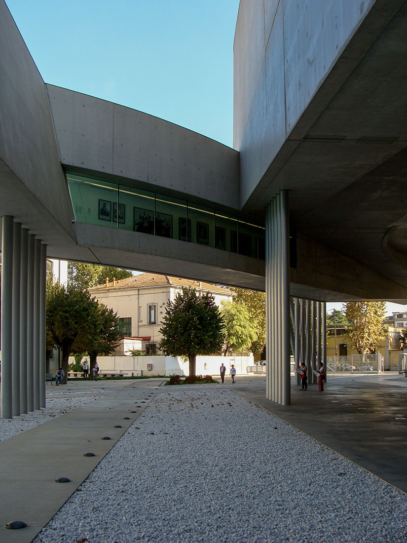 Zaha Hadid - MAXXI Museum of XXI Century Arts