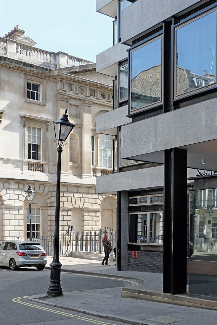 Denys Lasdun - 26 St James's Place