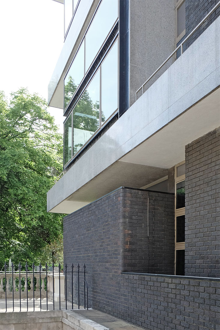 Denys Lasdun - 26 St James's Place