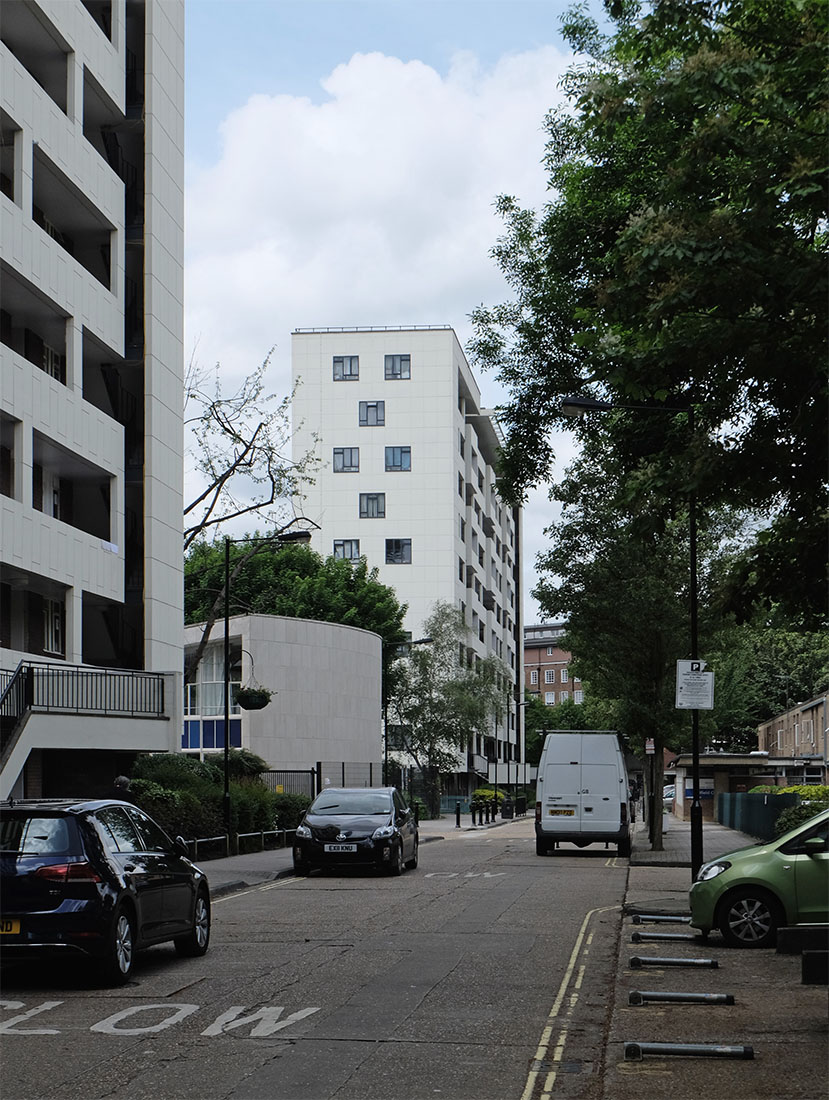 Denys Lasdun - Hallfield Primary School