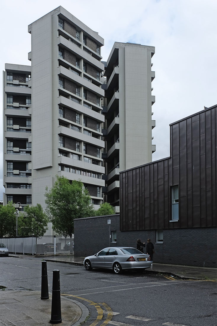 Denys Lasdun - Keeling House London