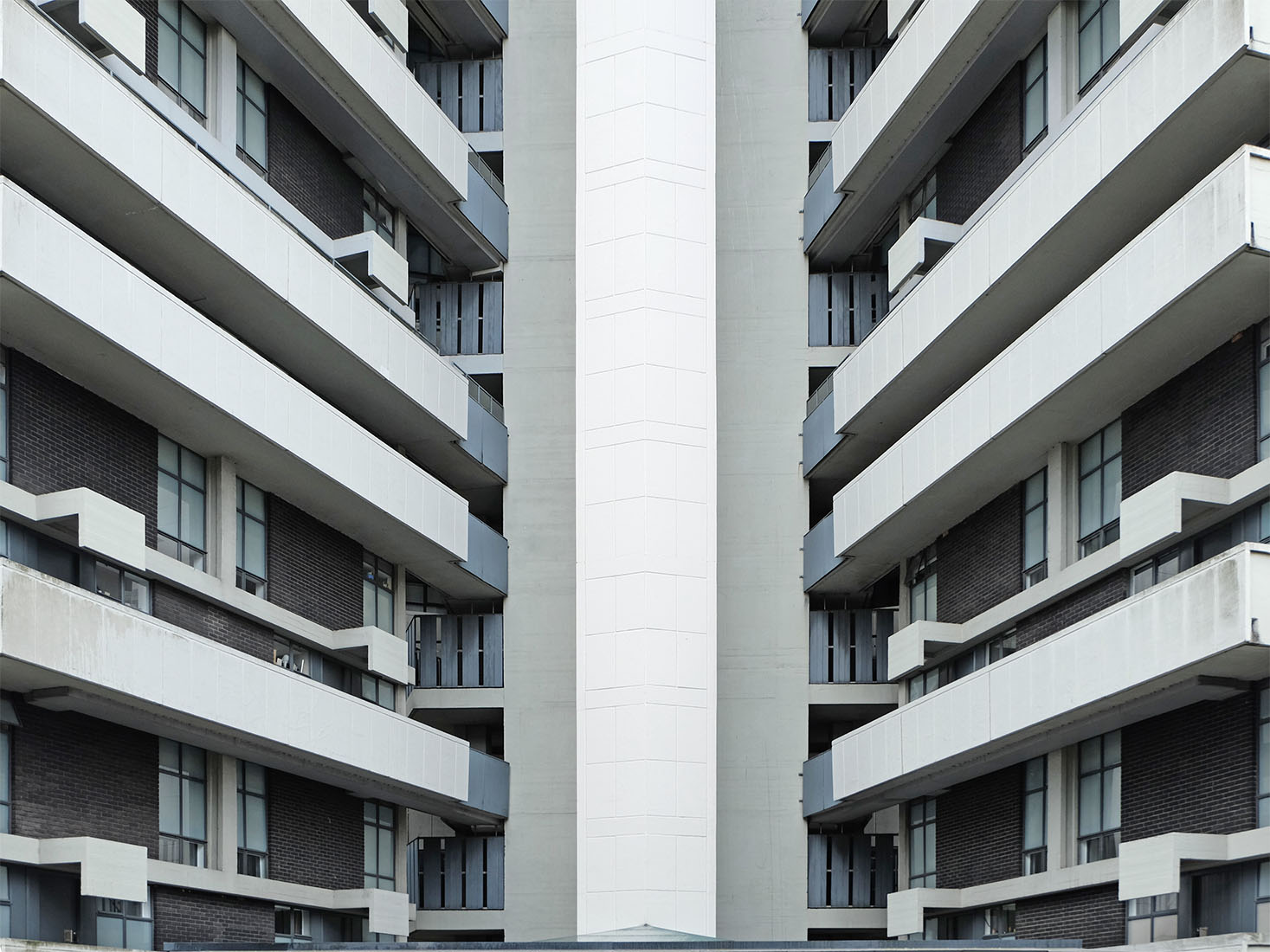 Denys Lasdun - Keeling House London