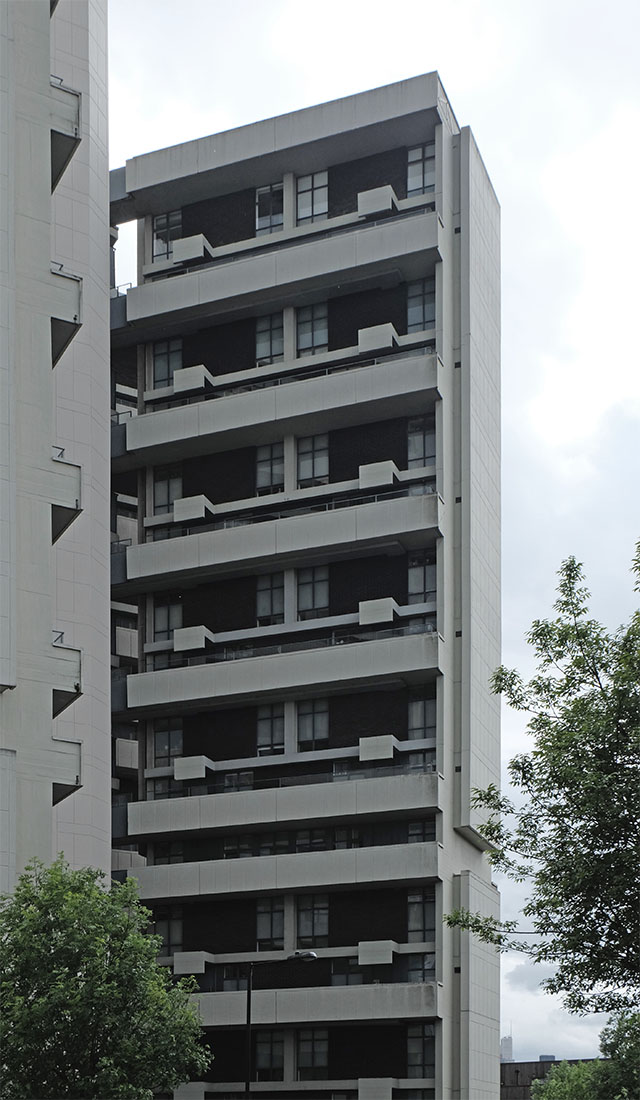 Denys Lasdun - Keeling House London