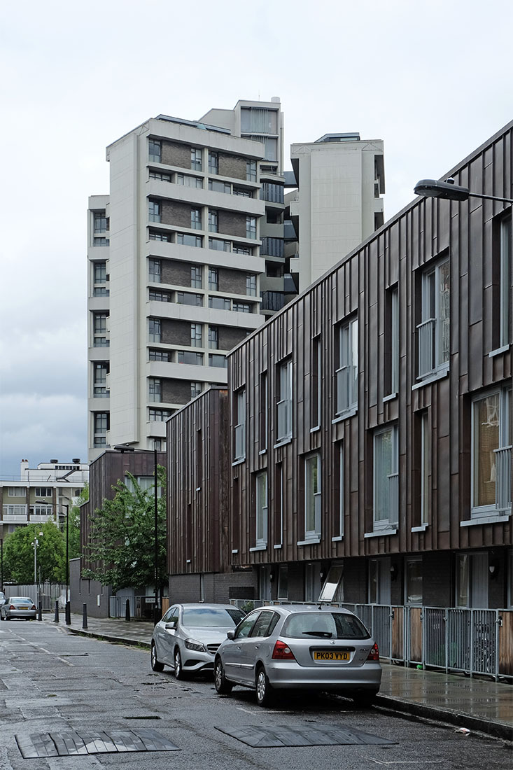 Denys Lasdun - Keeling House London