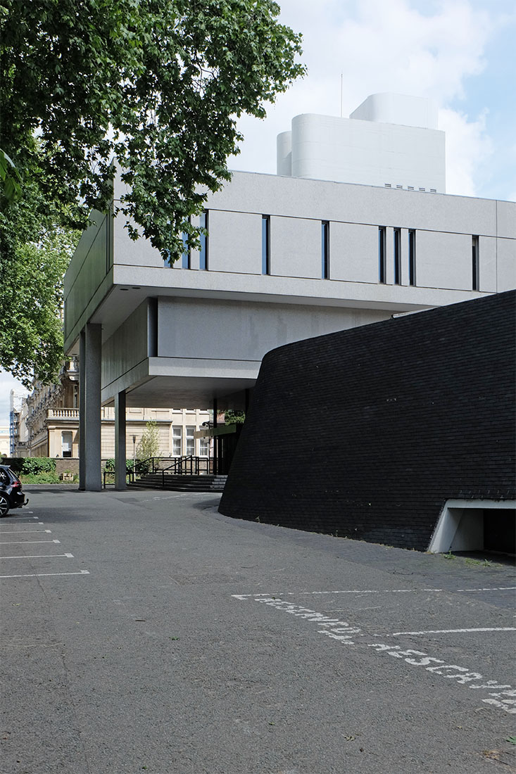 Denys Lasdun - Royal College of Physicians