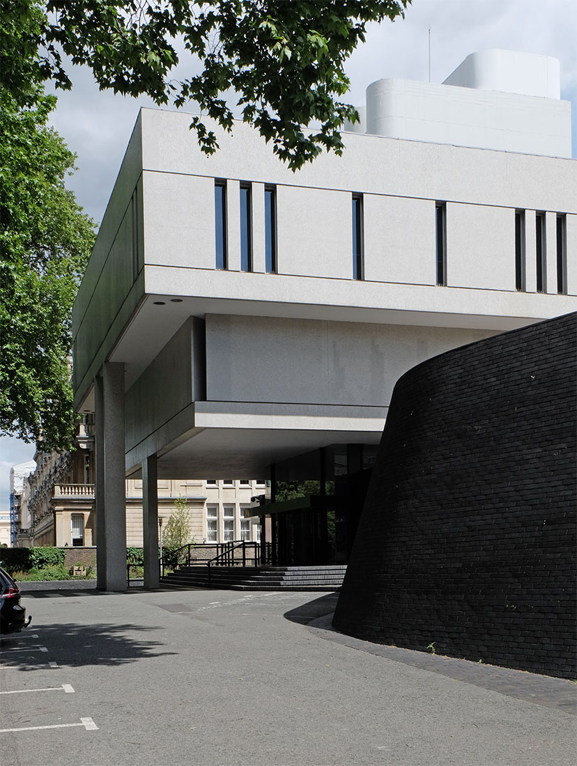 Denys Lasdun - Royal College of Physicians