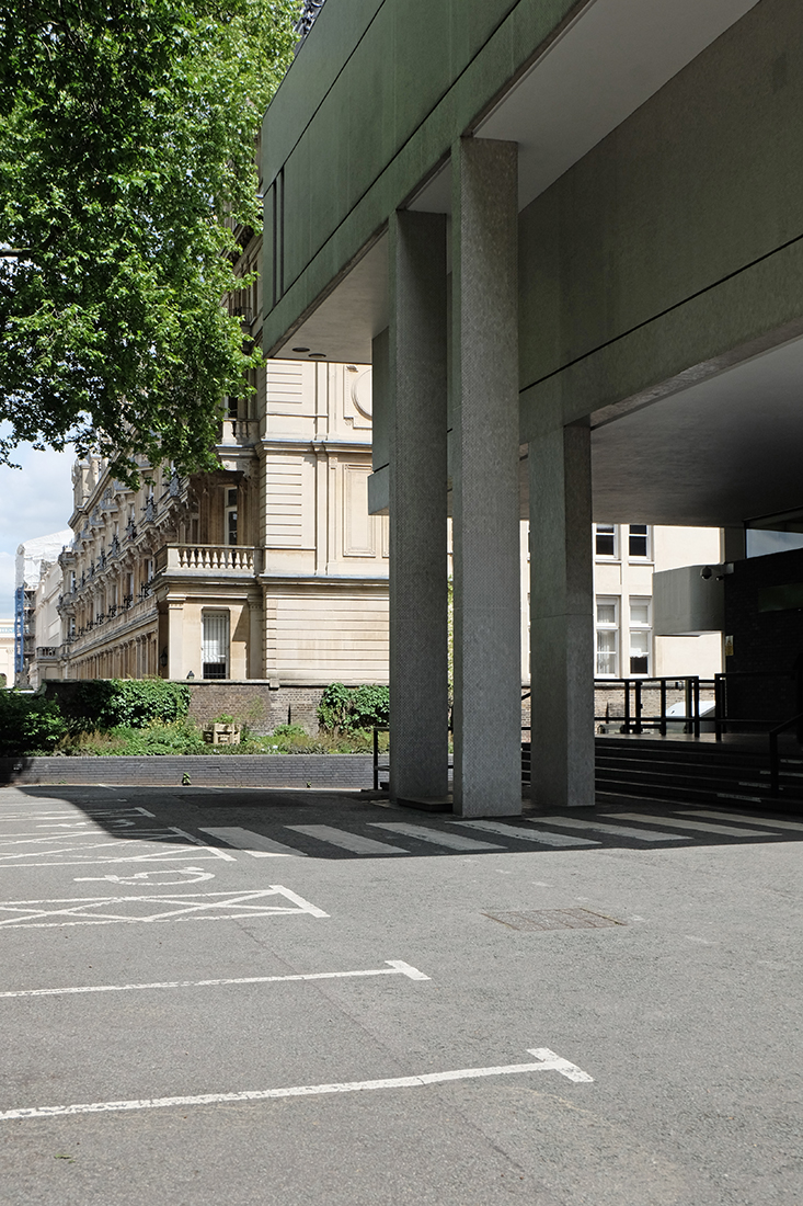 Denys Lasdun - Royal College of Physicians