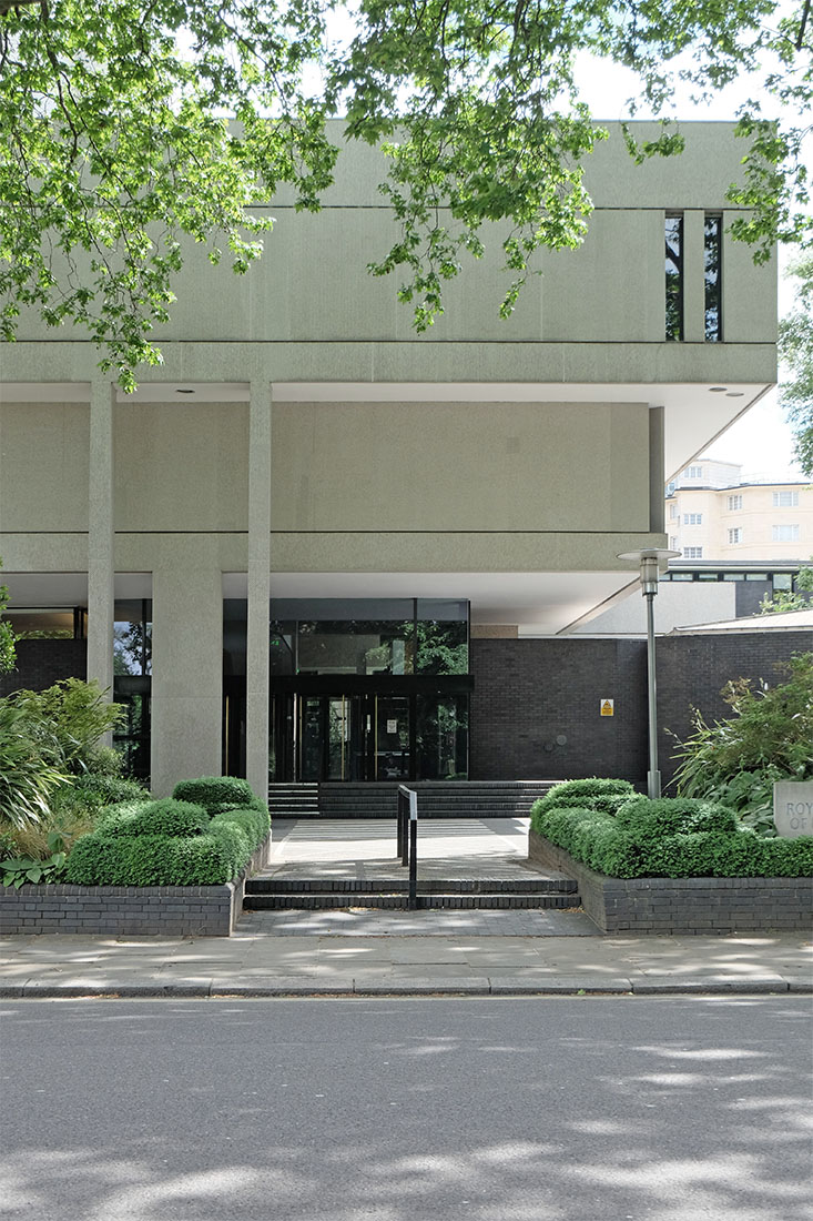 Denys Lasdun - Royal College of Physicians