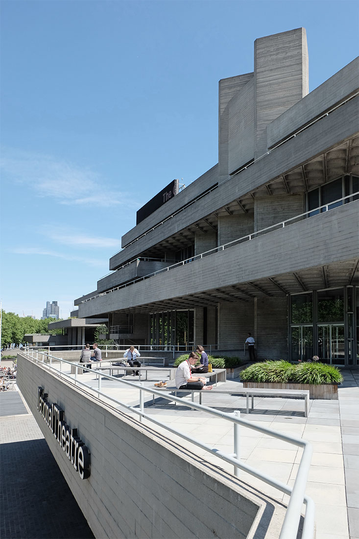 Denys Lasdun - Royal National Theatre London