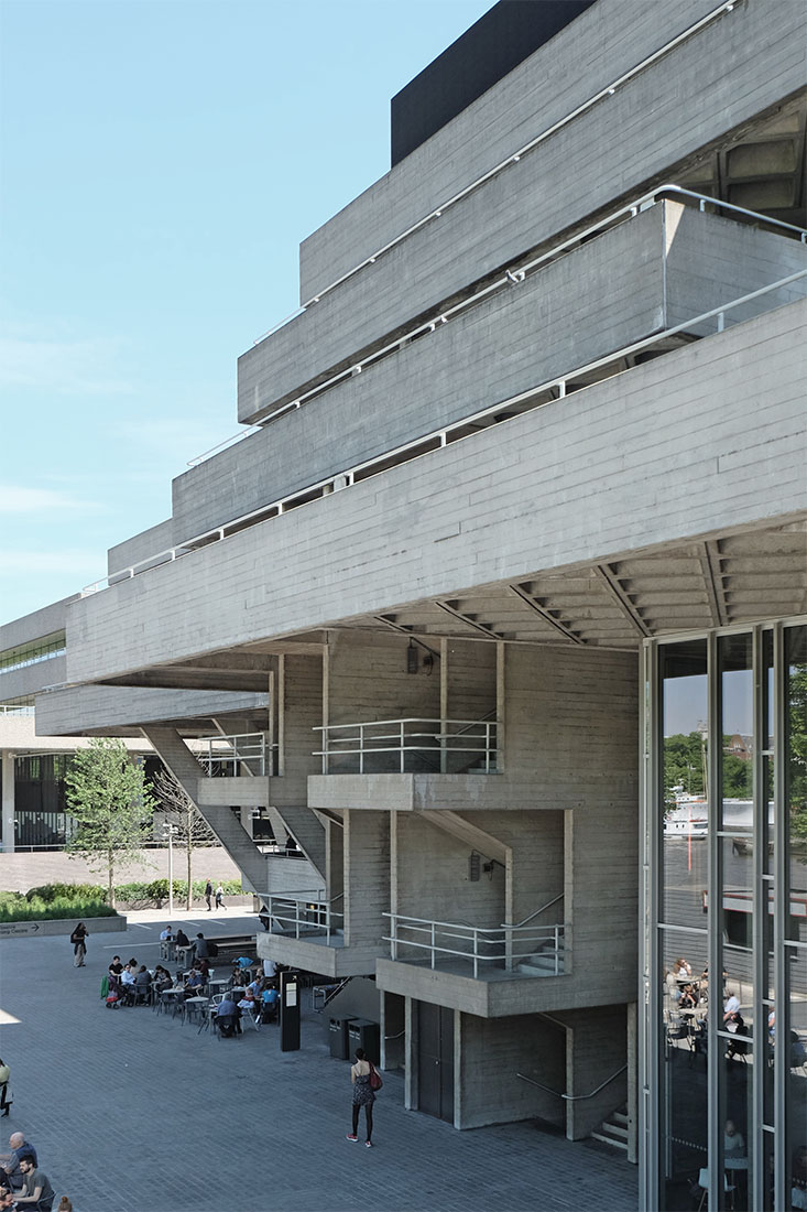 Denys Lasdun - Royal National Theatre London