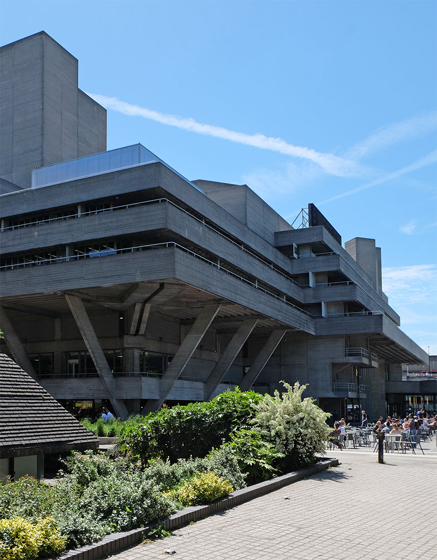 Denys Lasdun - Royal National Theatre London