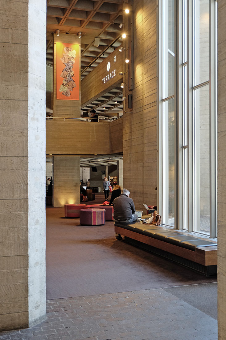 Denys Lasdun - Royal National Theatre London