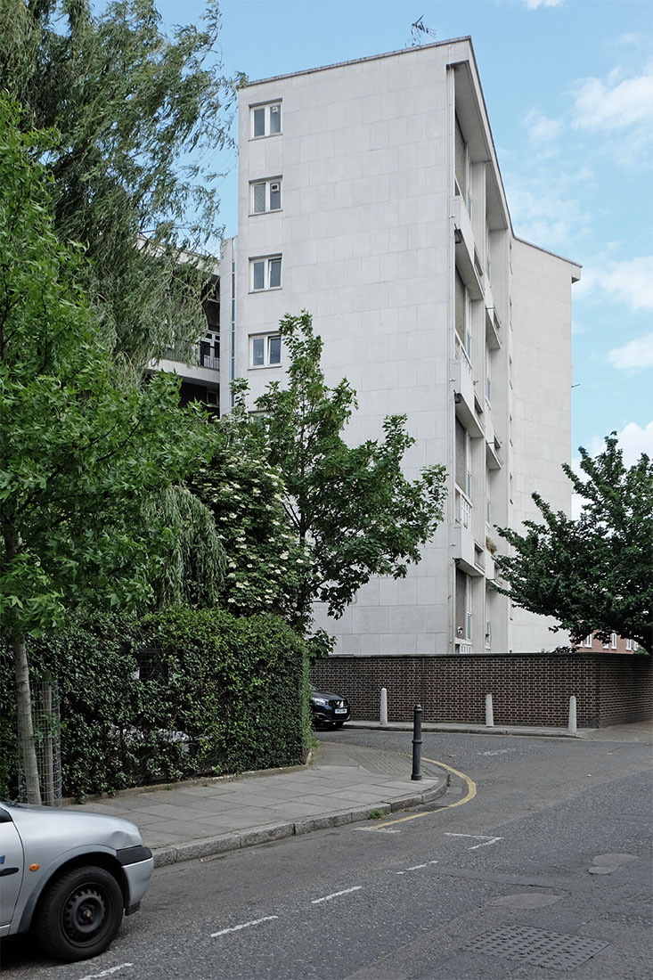 Denys Lasdun - Sulkin House London