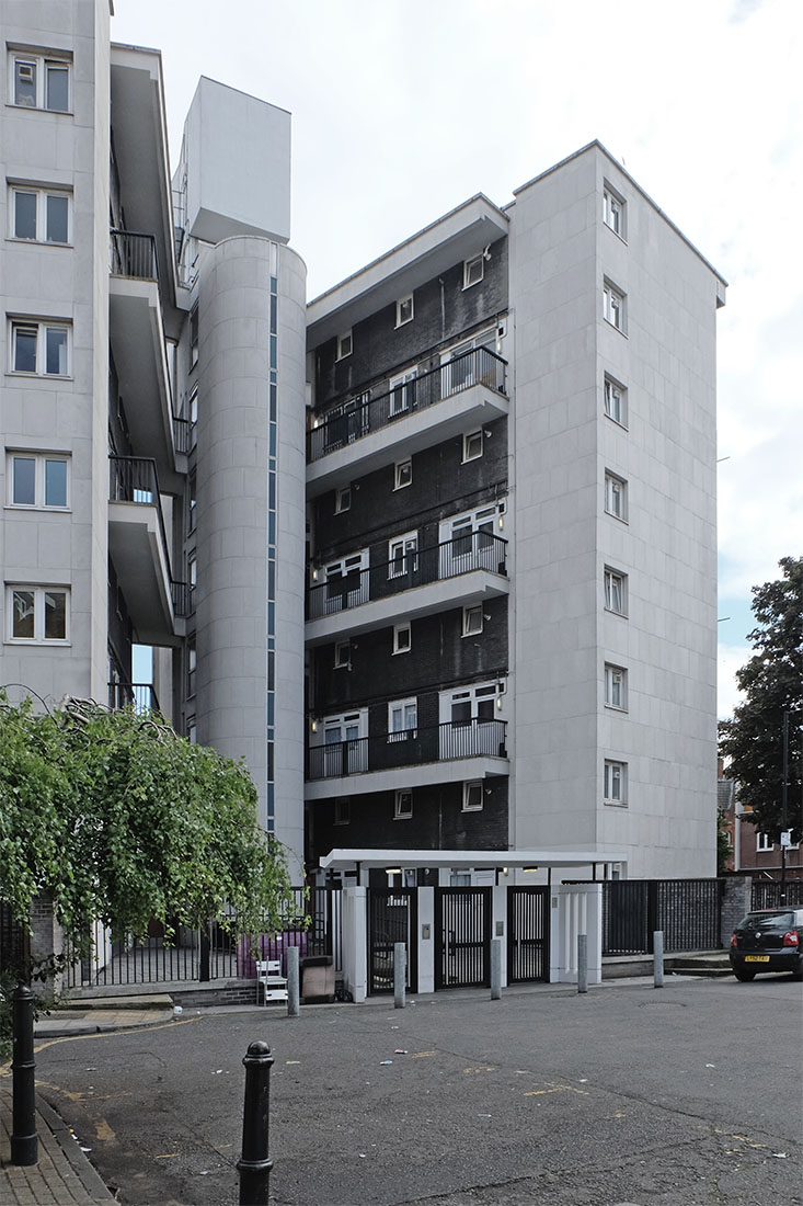 Denys Lasdun - Sulkin House London