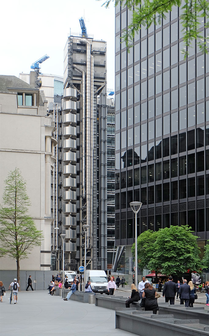 Richard Rogers - Lloyd's Building London