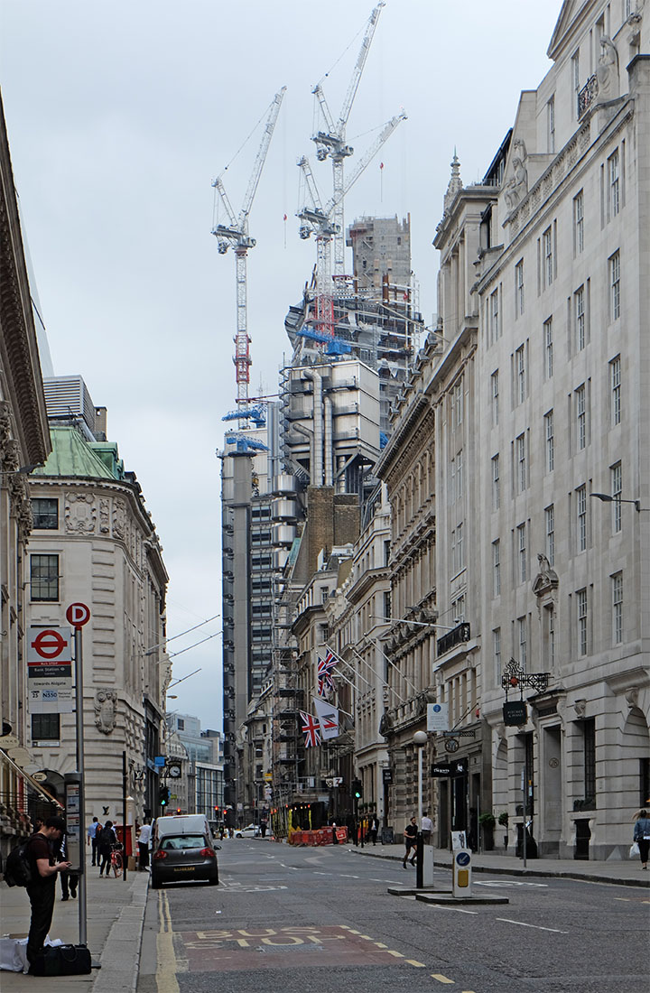 Richard Rogers - Lloyd's Building London