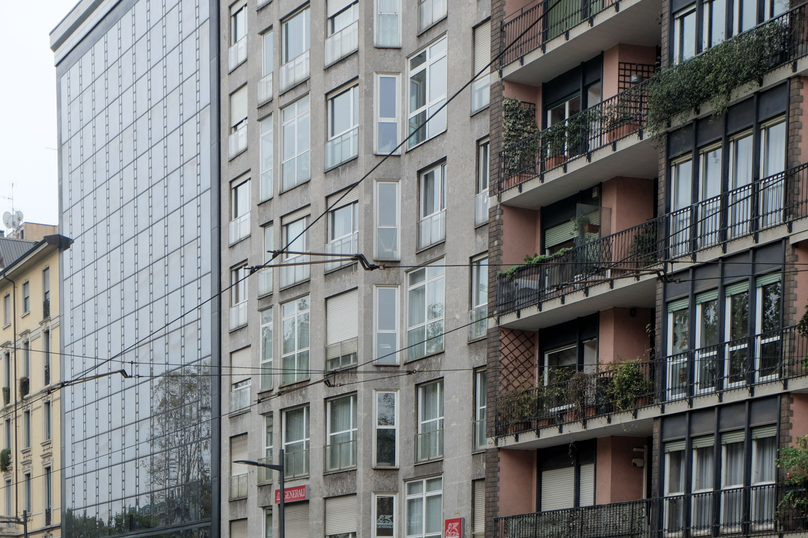 Asnago Vender - Apartment Building Corso Sempione 75, Milano