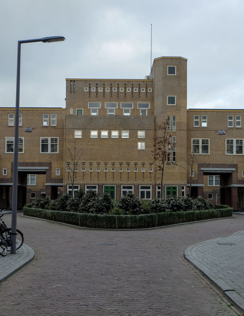 Michiel Brinkman - Justus van Effen Complex