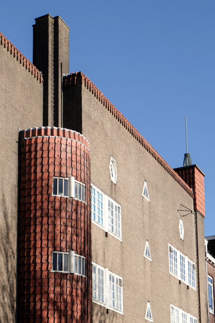 Michel de Klerk - Spaarndammerplantsoen Housing