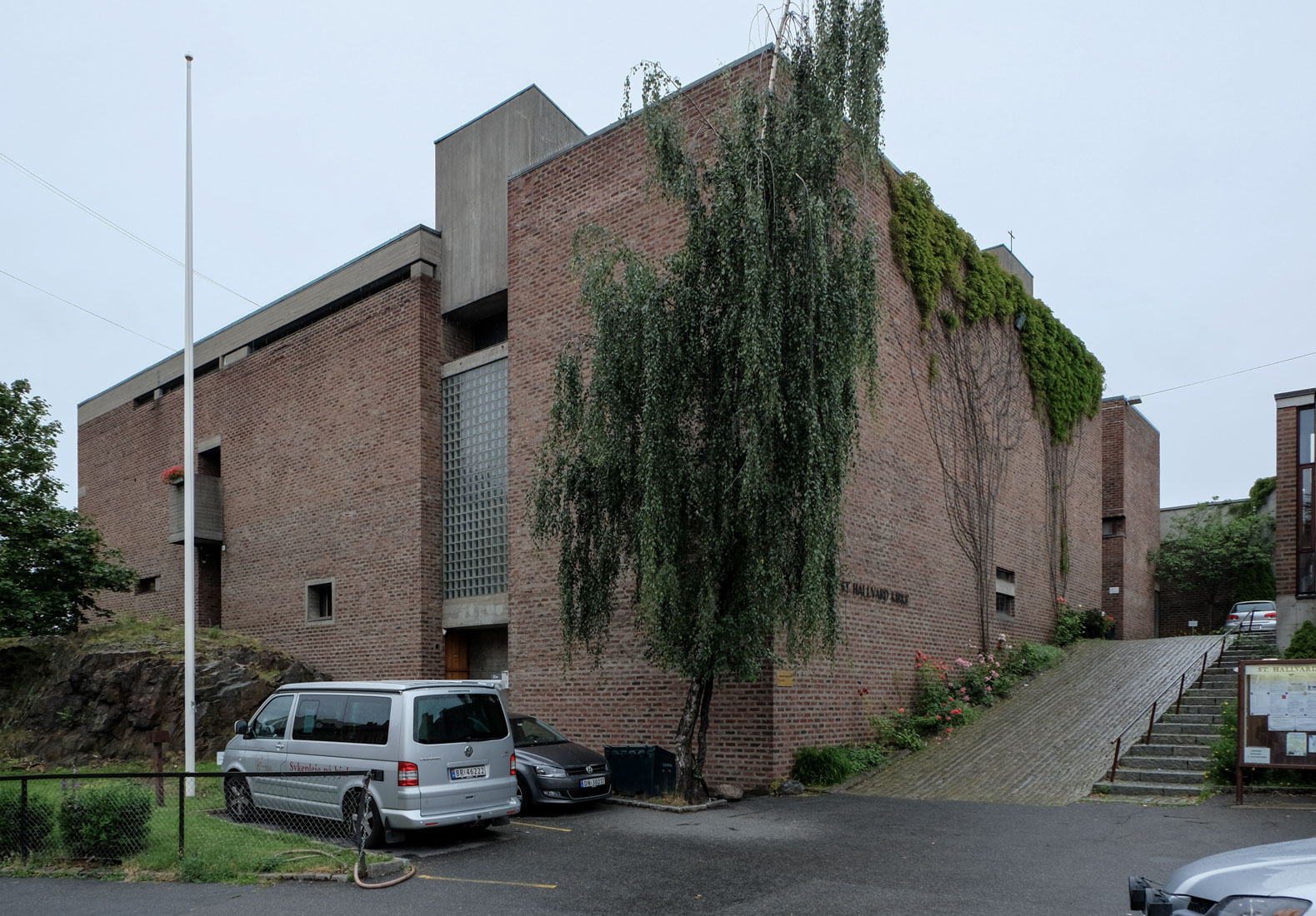 Lund & Slaatto - St. Hallvard Church and Monastery