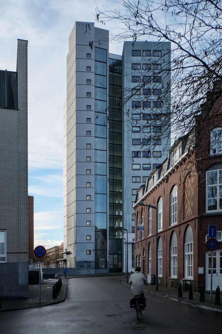 lvaro Siza Vieira - Ceramique Tower Maastricht