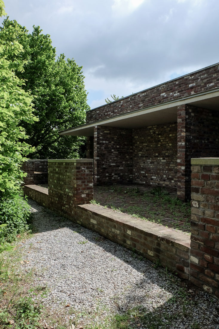 lvaro Siza Vieira - Pavillon Insel Hombroich