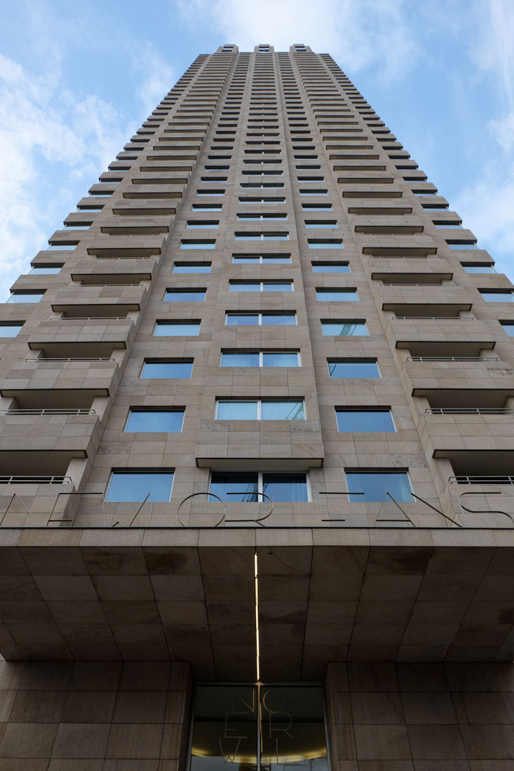 lvaro Siza Vieira - New Orleans Residential Tower