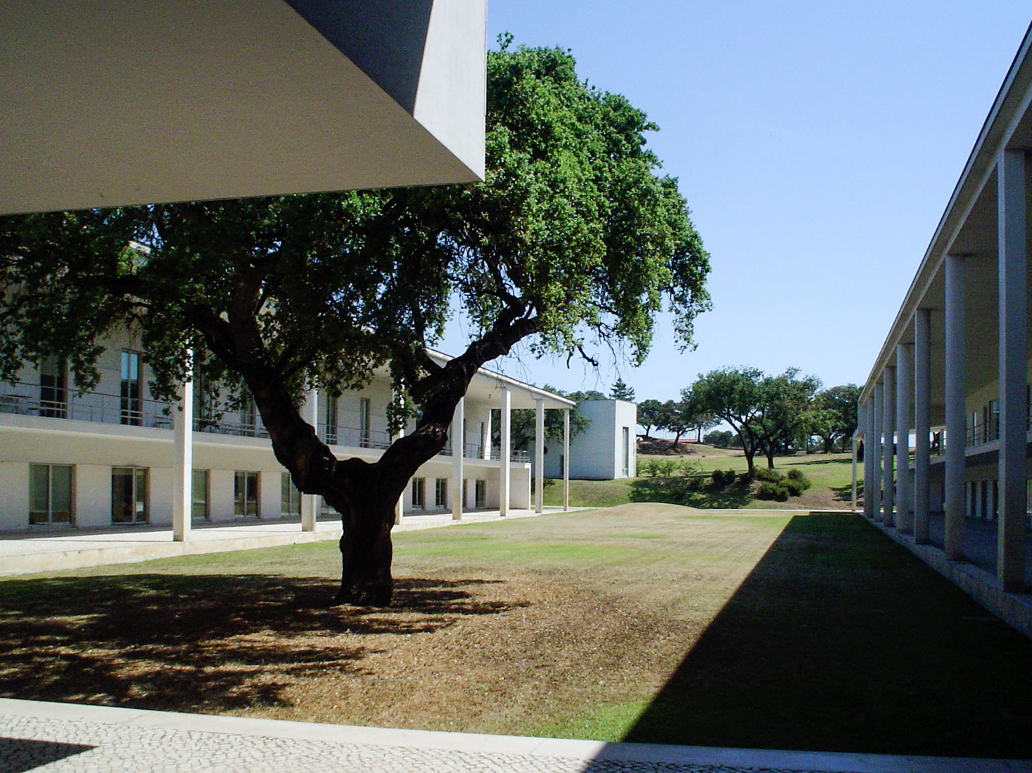 lvaro Siza Vieira - Teacher Training School Setbal