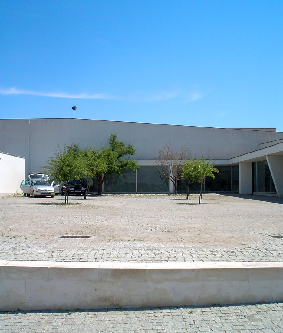 lvaro Siza Vieira - Teacher Training School Setbal