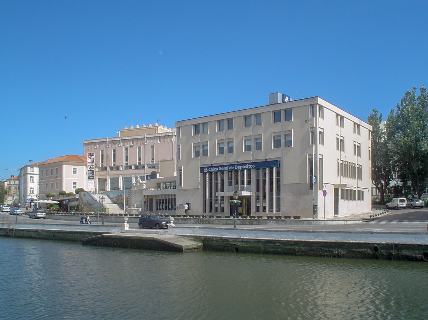 Fernando Tavora - Caixa Geral de Depsitos Aveiro