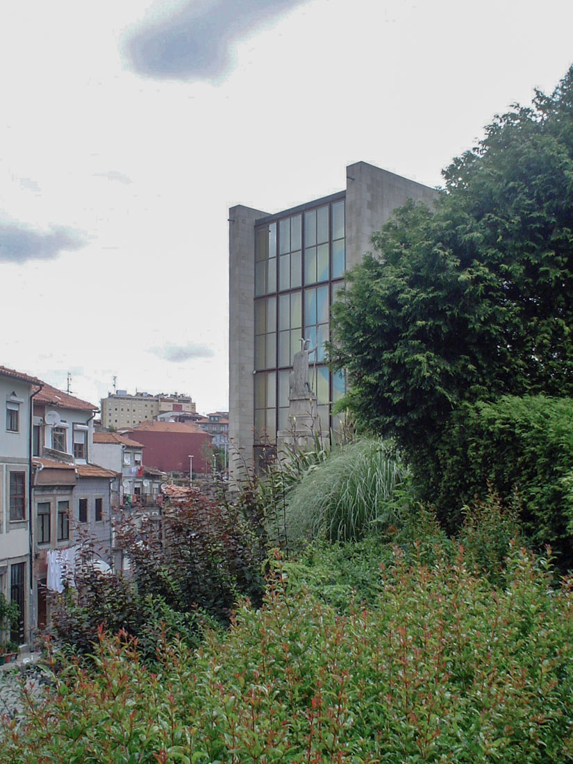 Fernando Tavora - Renovation of the old Town Hall "Casa dos 24"