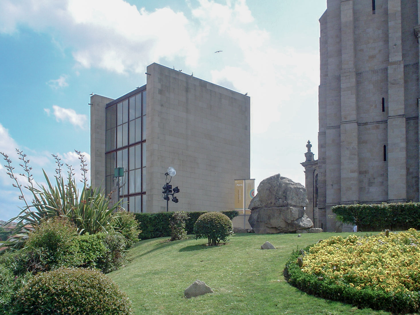 Fernando Tavora - Renovation of the old Town Hall "Casa dos 24"