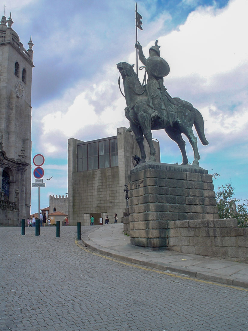 Fernando Tavora - Renovation of the old Town Hall "Casa dos 24"