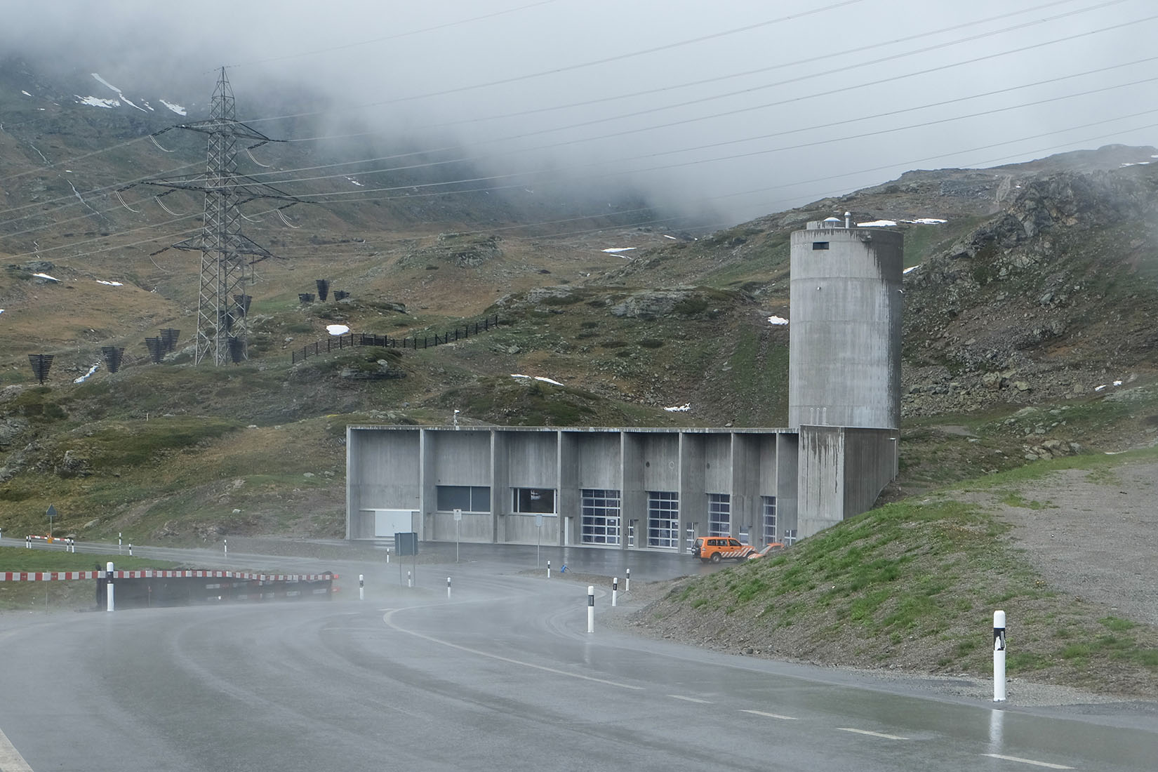 Bearth & Deplazes - Bernina Pass Maintanance
                Base