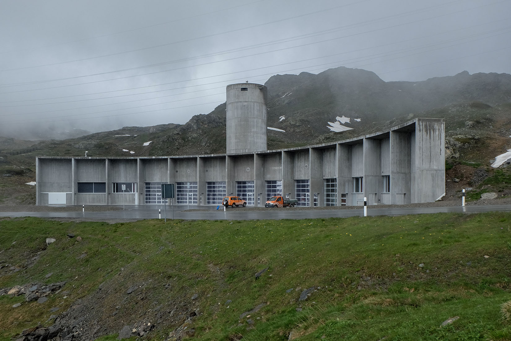 Bearth & Deplazes - Bernina Pass Maintanance
                Base