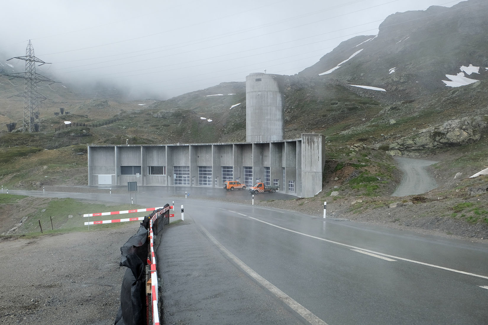 Bearth & Deplazes - Bernina Pass Maintanance
                Base