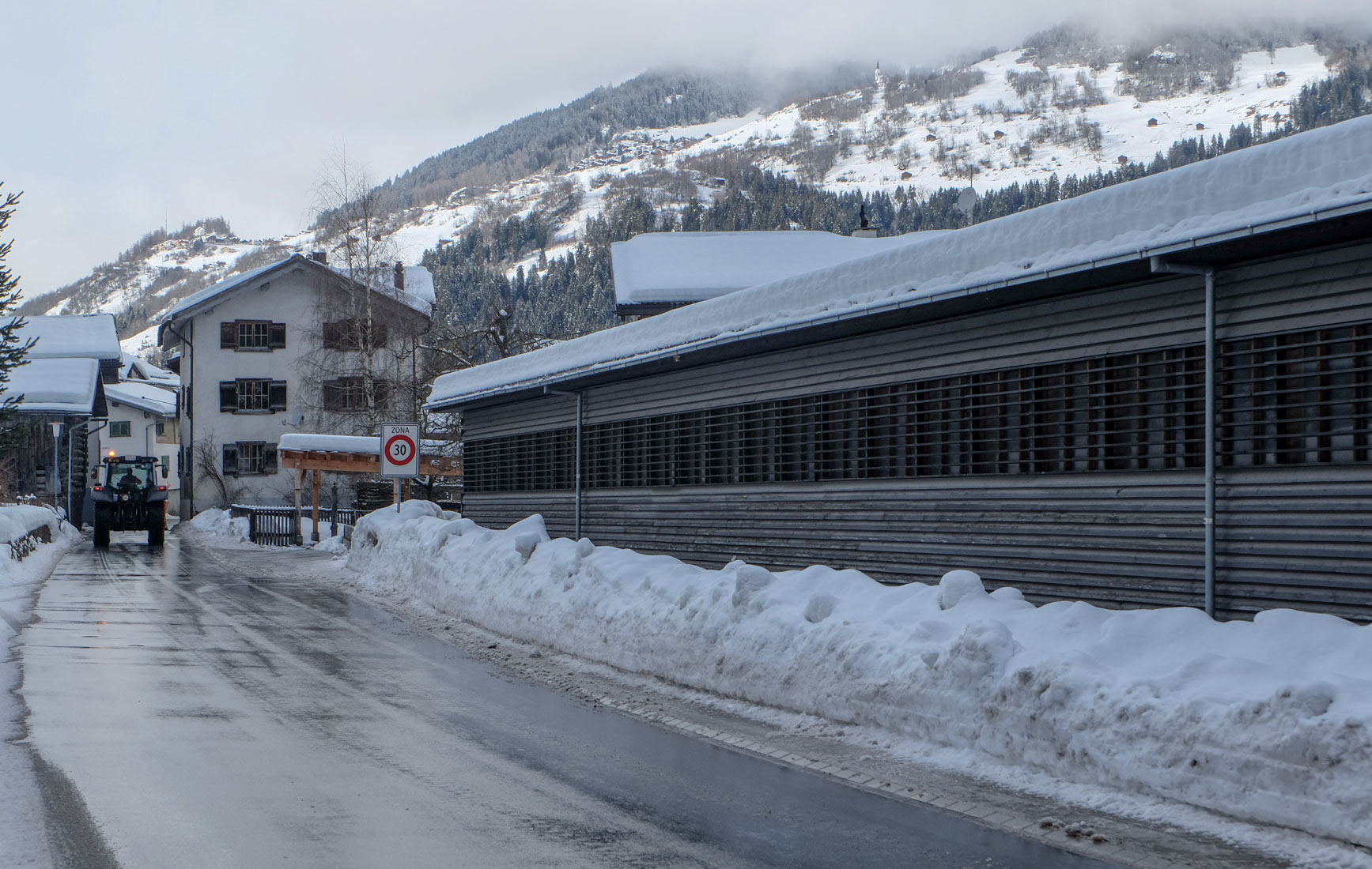 Gerstlauer + Molne - Community and Forest Centre - Castrisch