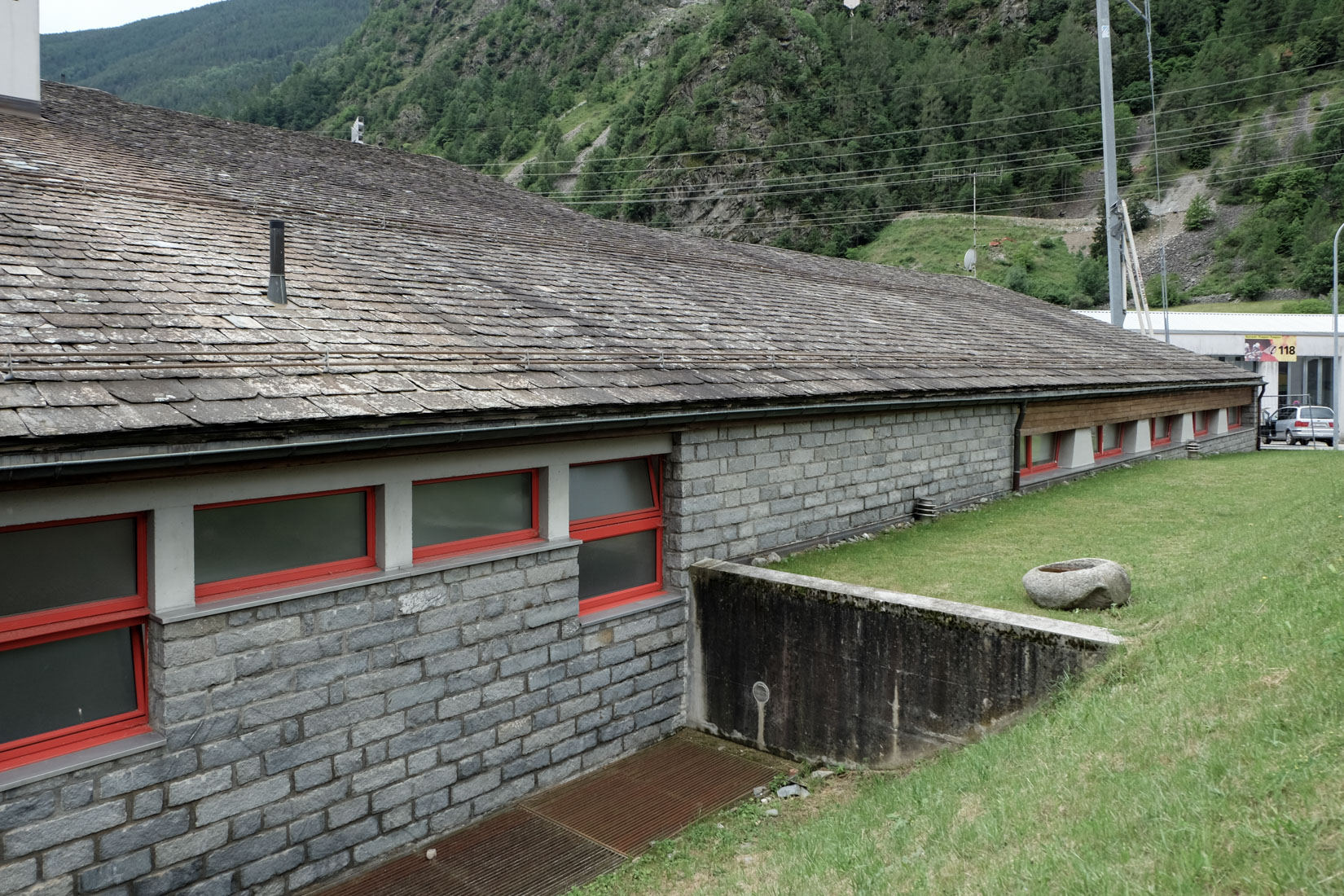 Bruno Giacometti - School Building Brusio