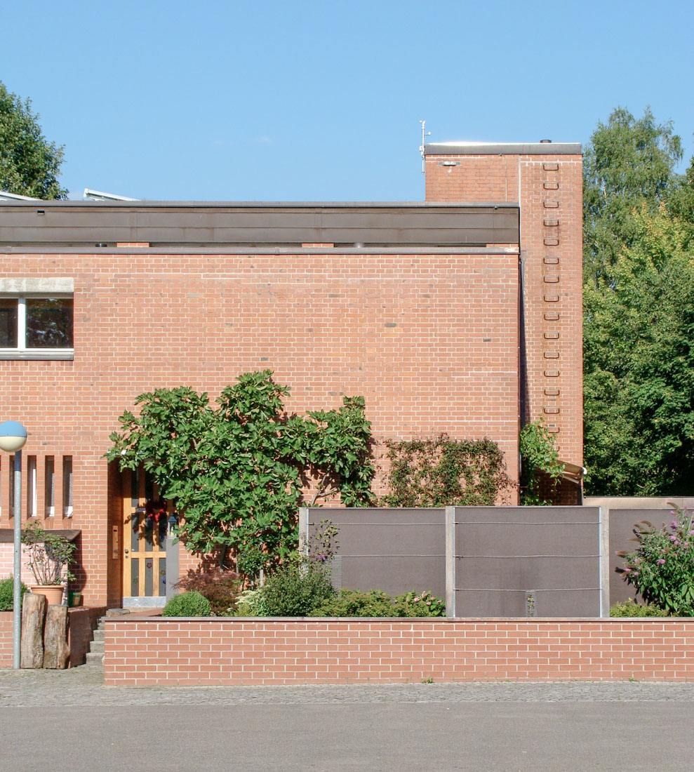 Ernst Gisel - Auhof School Building & Swimmingpool