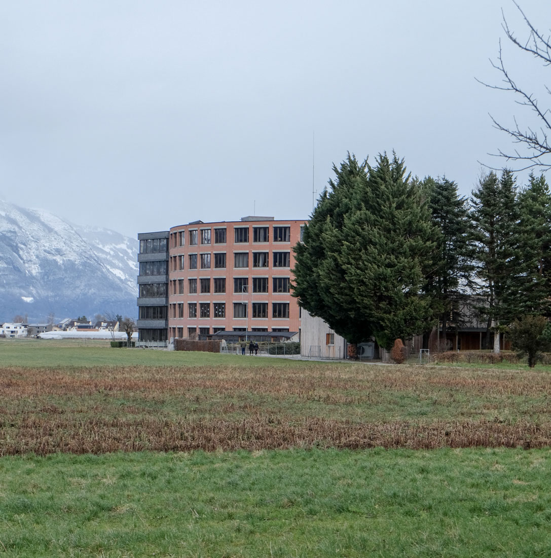 Ernst Gisel - Schoolcentre Mhleholz Vaduz