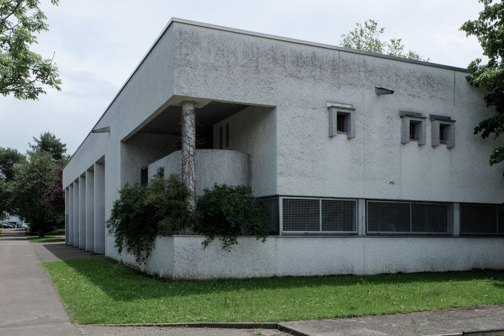 Esther & Rudolf Guyer - School Building Fondli Dietikon