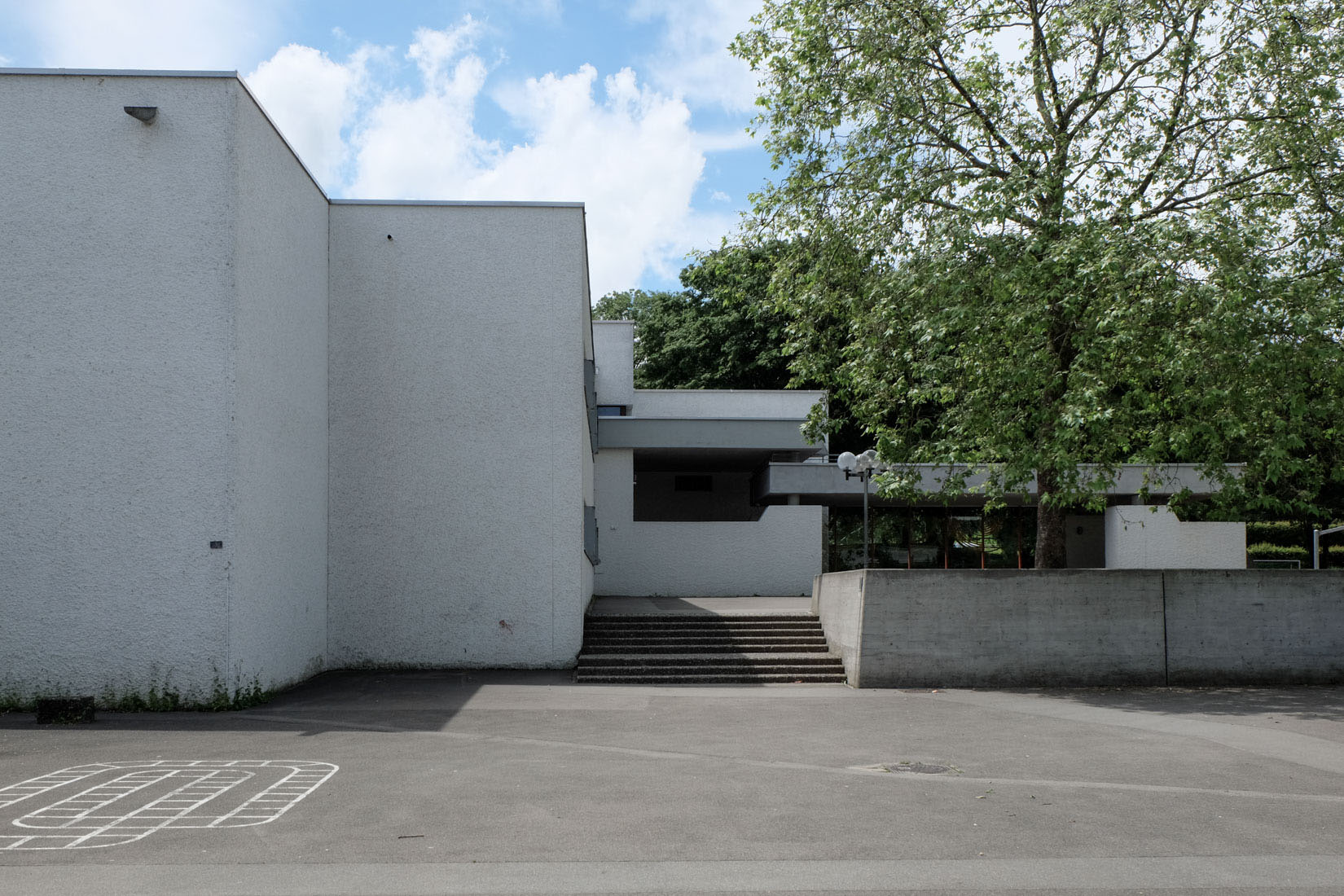 Esther & Rudolf Guyer - School Building Fondli Dietikon