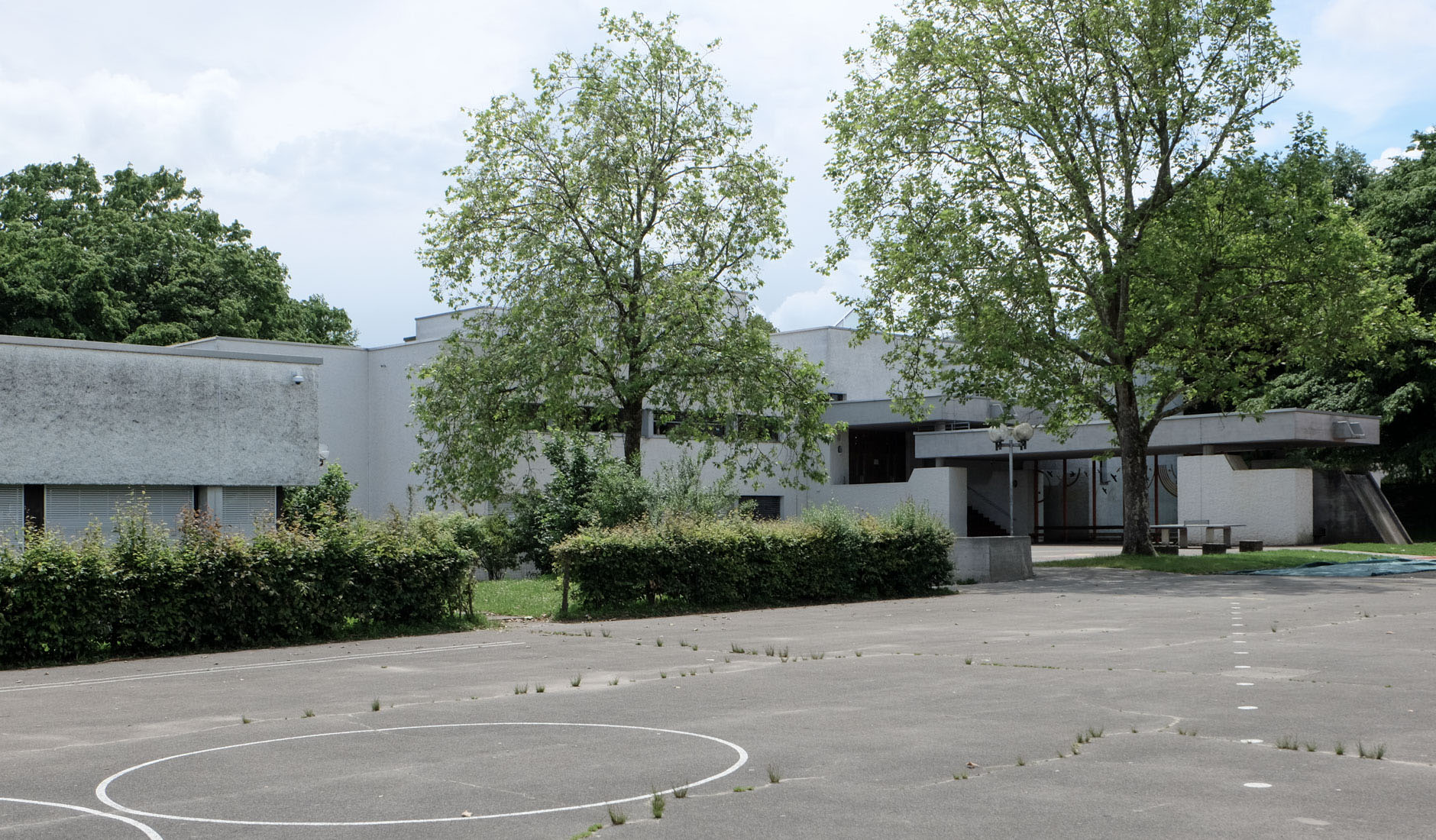 Esther & Rudolf Guyer - School Building Fondli Dietikon