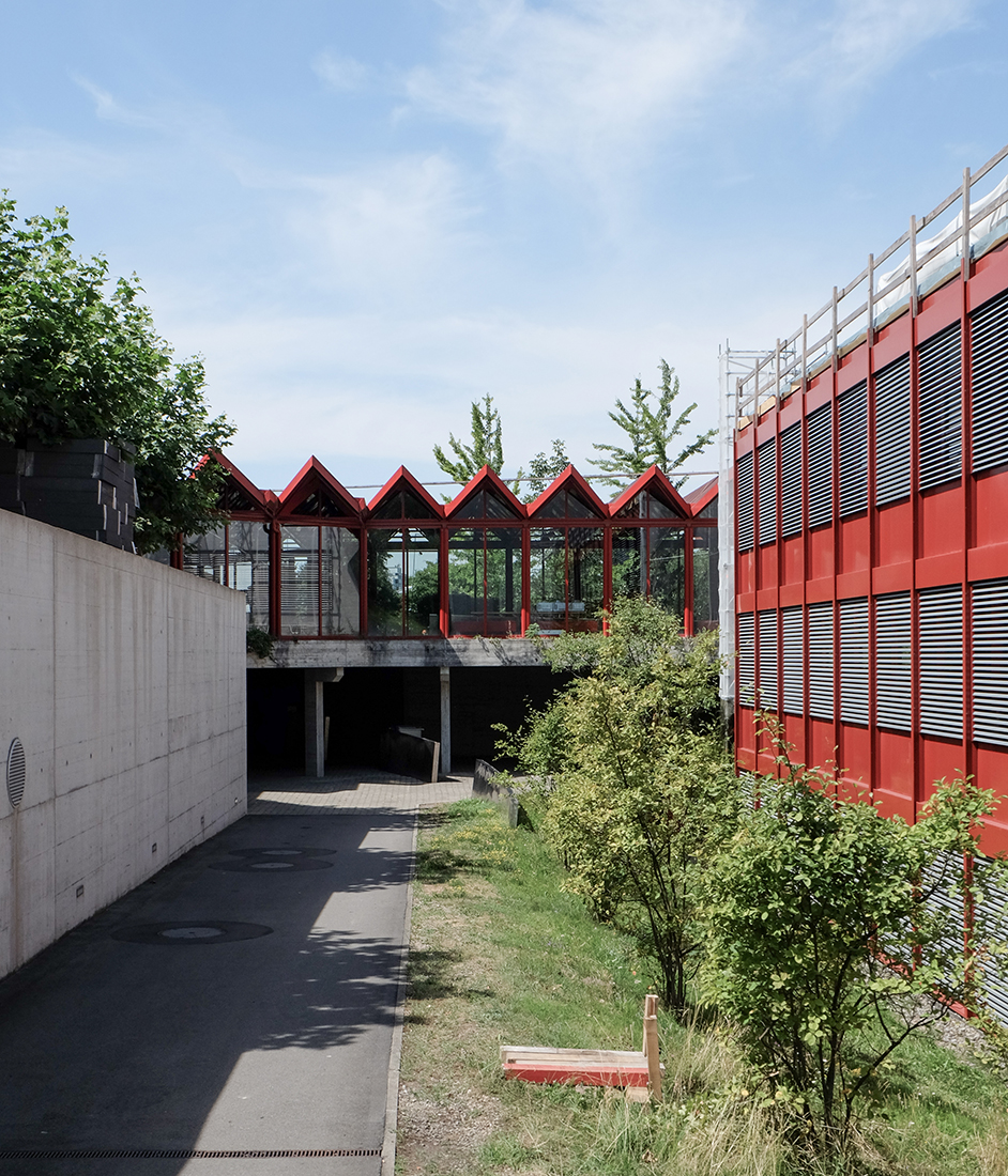 Hafner & Wiederkehr - Luegeten Cantonal School