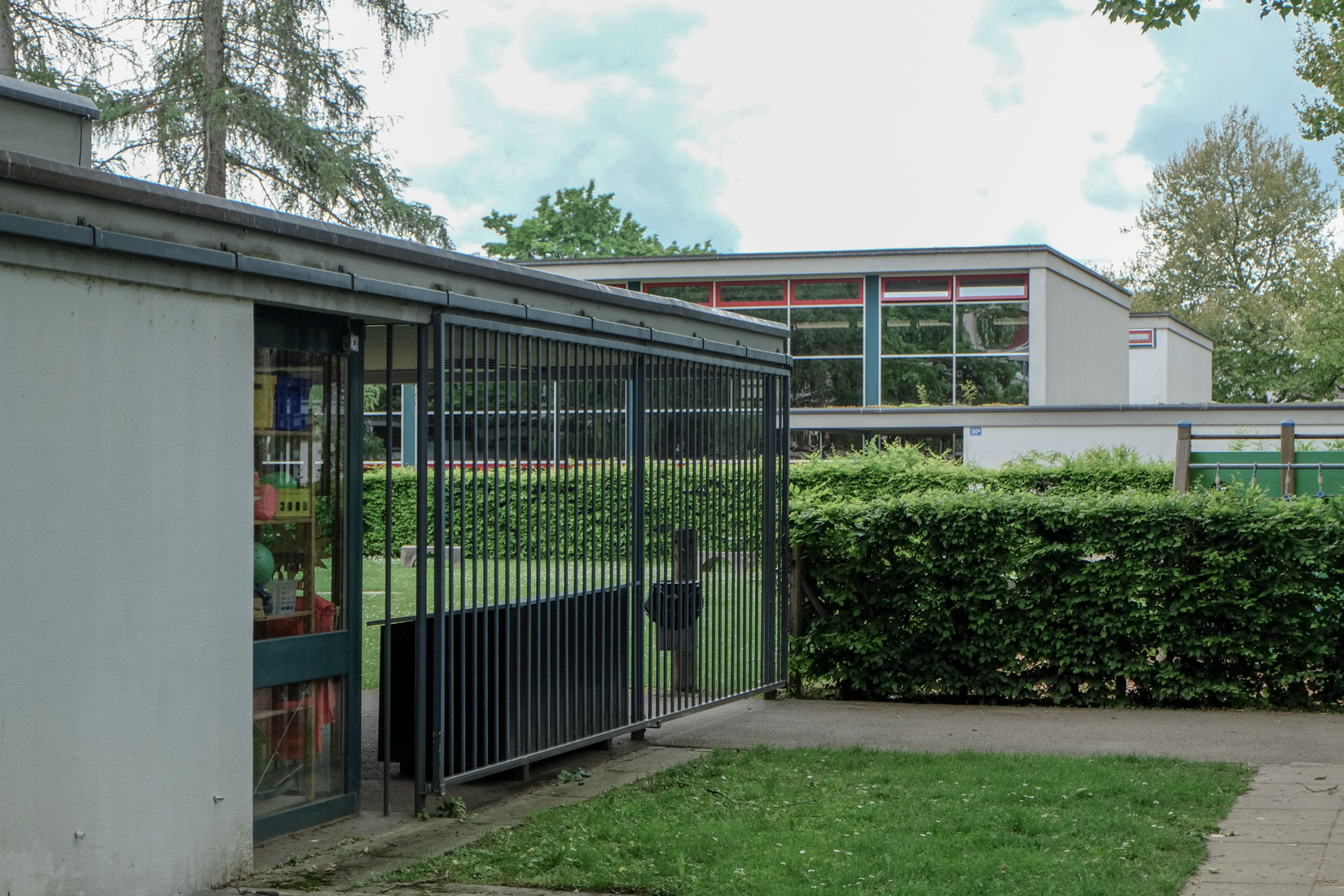 Fritz Haller - Wasgenring School Basel